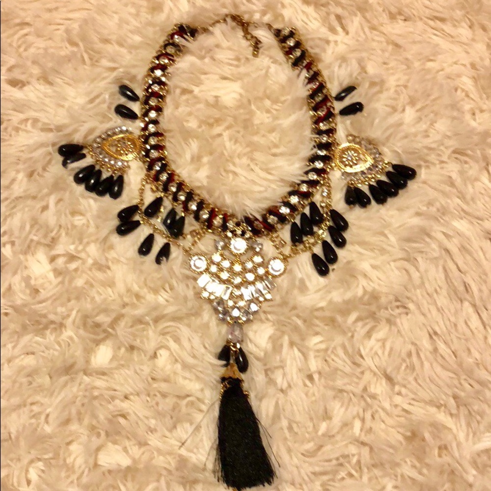 Cute black red & gold necklace!